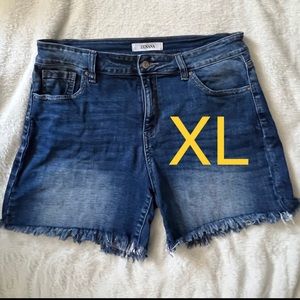 Zenana Shorts Size XL